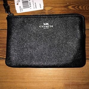 Authentic Coach wallet! 👜👜👜